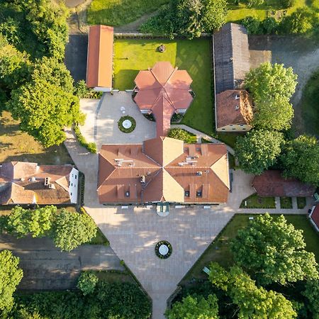 Schlosshotel Wilhelmsthal Calden エクステリア 写真