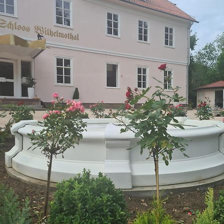 Schlosshotel Wilhelmsthal Calden エクステリア 写真