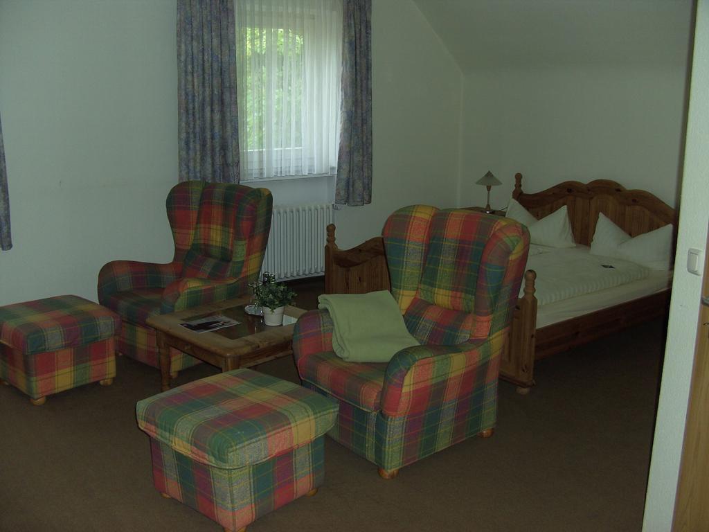 Schlosshotel Wilhelmsthal Calden エクステリア 写真