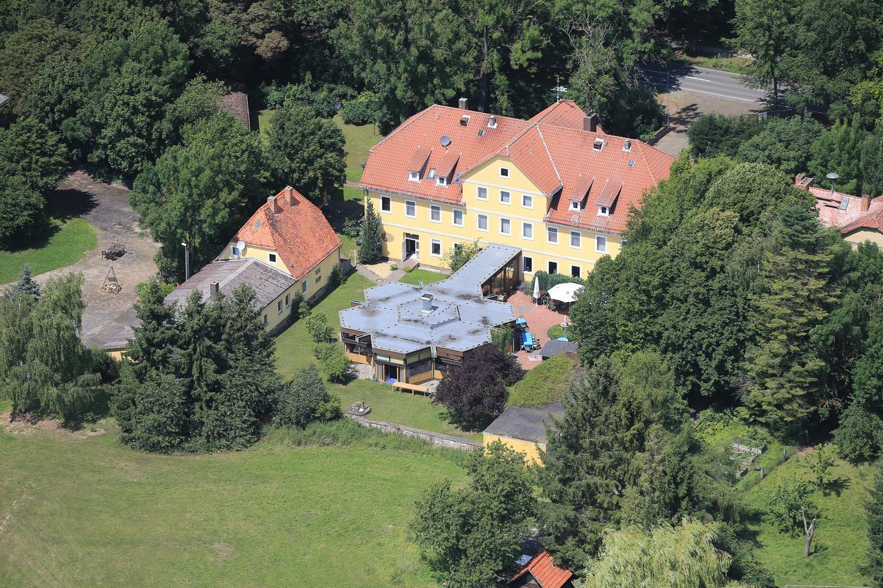 Schlosshotel Wilhelmsthal Calden エクステリア 写真